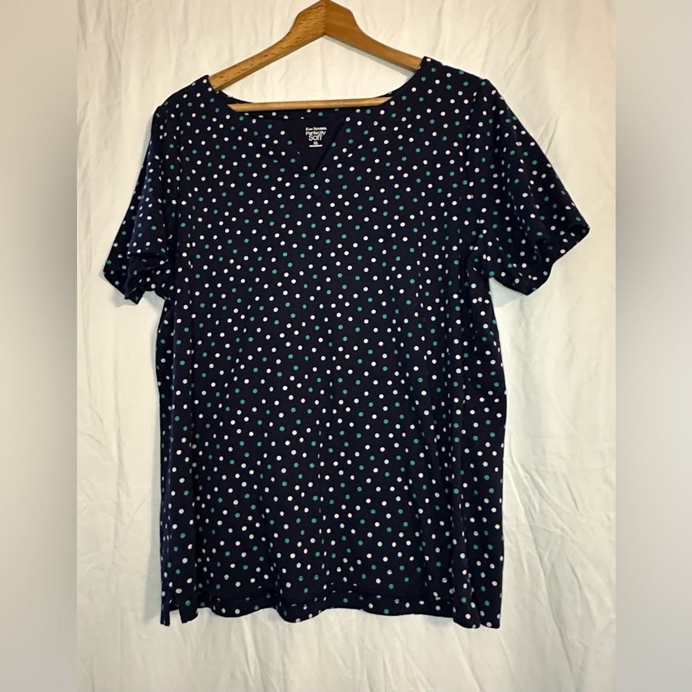 Kim Rogers  Perfectly Soft Women’s Short Sleeve Polka Dots V-Neck Top Size XL